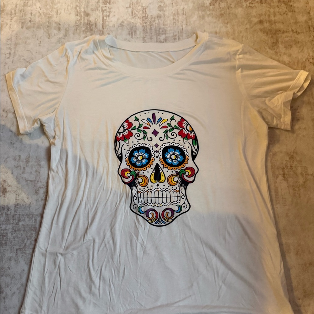 Amazon White Short Sleeve Tee with Colorful Sugar Skull Graphic